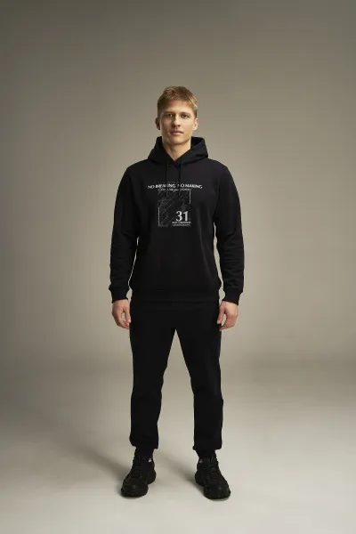 053012001761897901-1435168_1