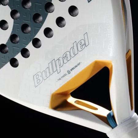 Ракетка для падела BULLPADEL Pearl 26, 493804, для профессионалов, карбон, бело-серый за 35&nbsp;929.50 ₽ купить в Красноярске